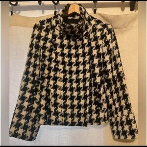 Lane Bryant Black and White Houndstooth Jacket (Size 18)